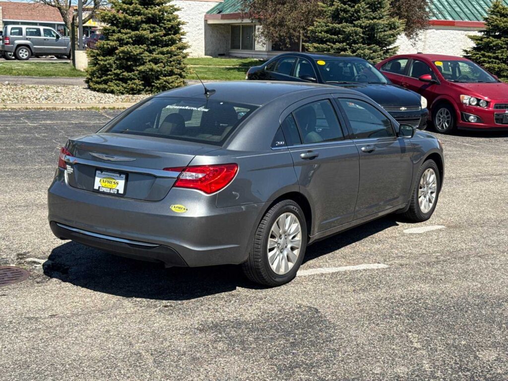 2012 Chrysler 200