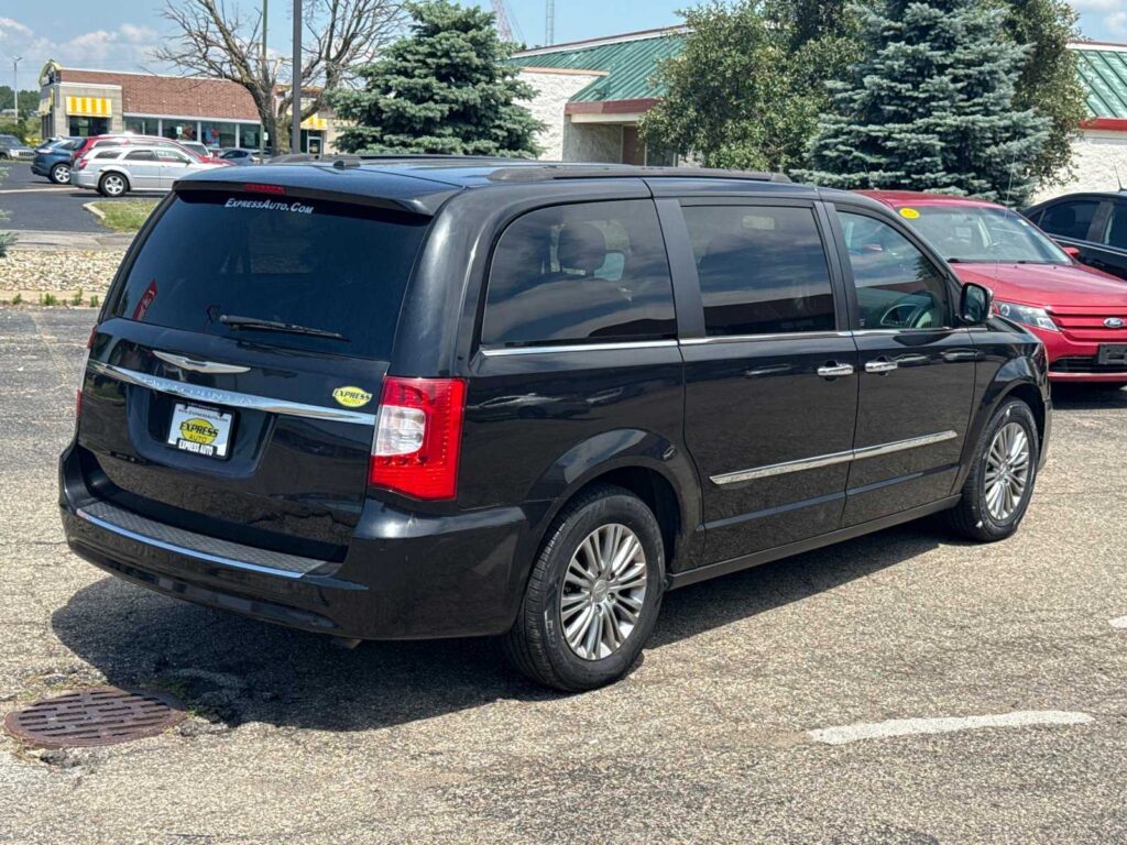 2015 Chrysler Town & Country