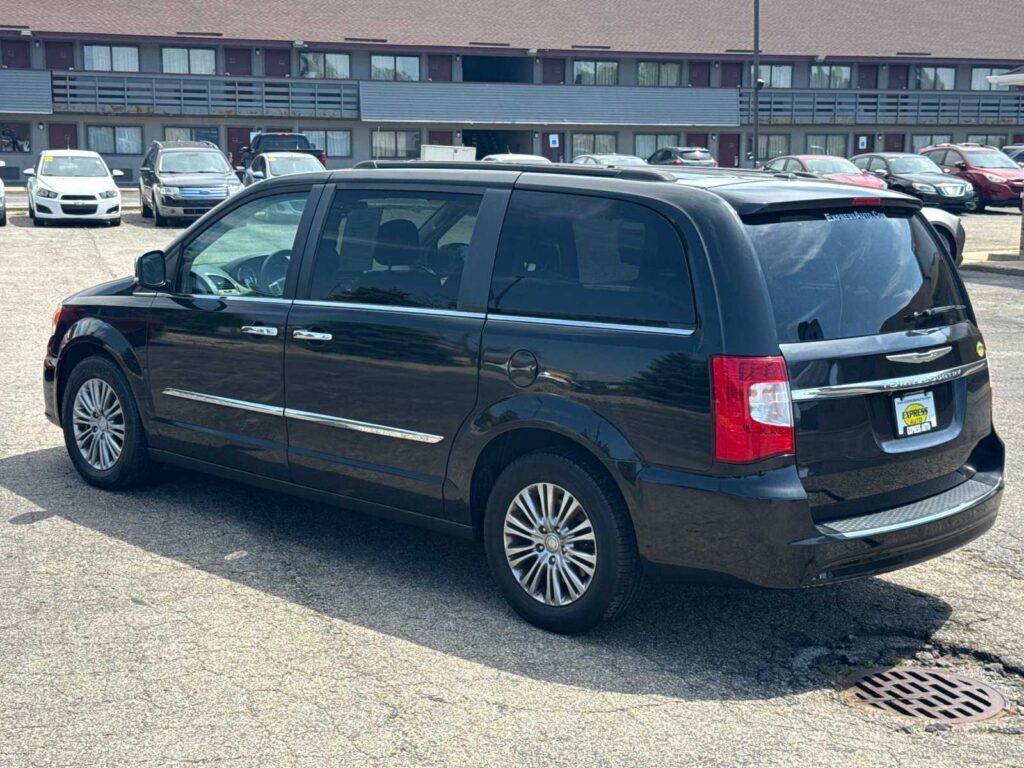 2015 Chrysler Town & Country