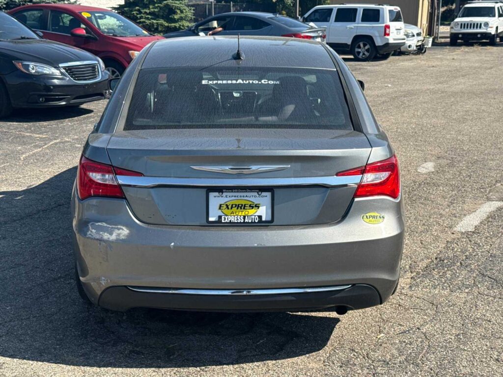 2012 Chrysler 200