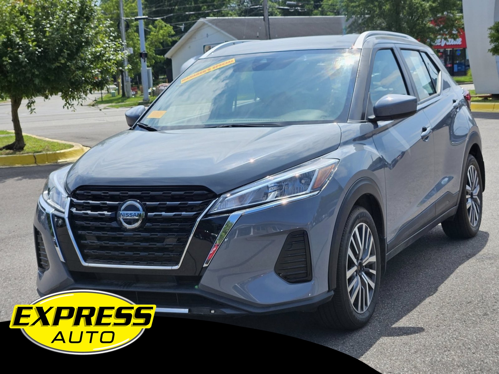 2021 Nissan Kicks SV's photo