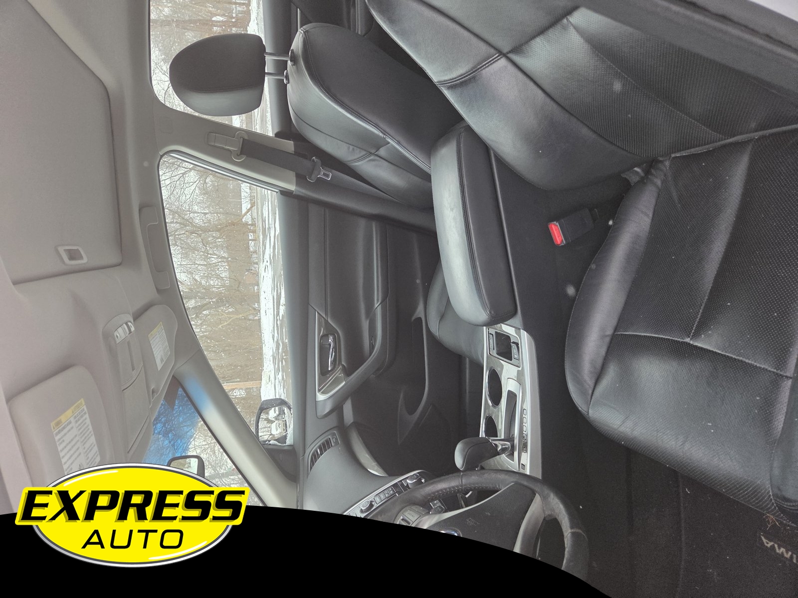 2015 Nissan Altima SL's photo